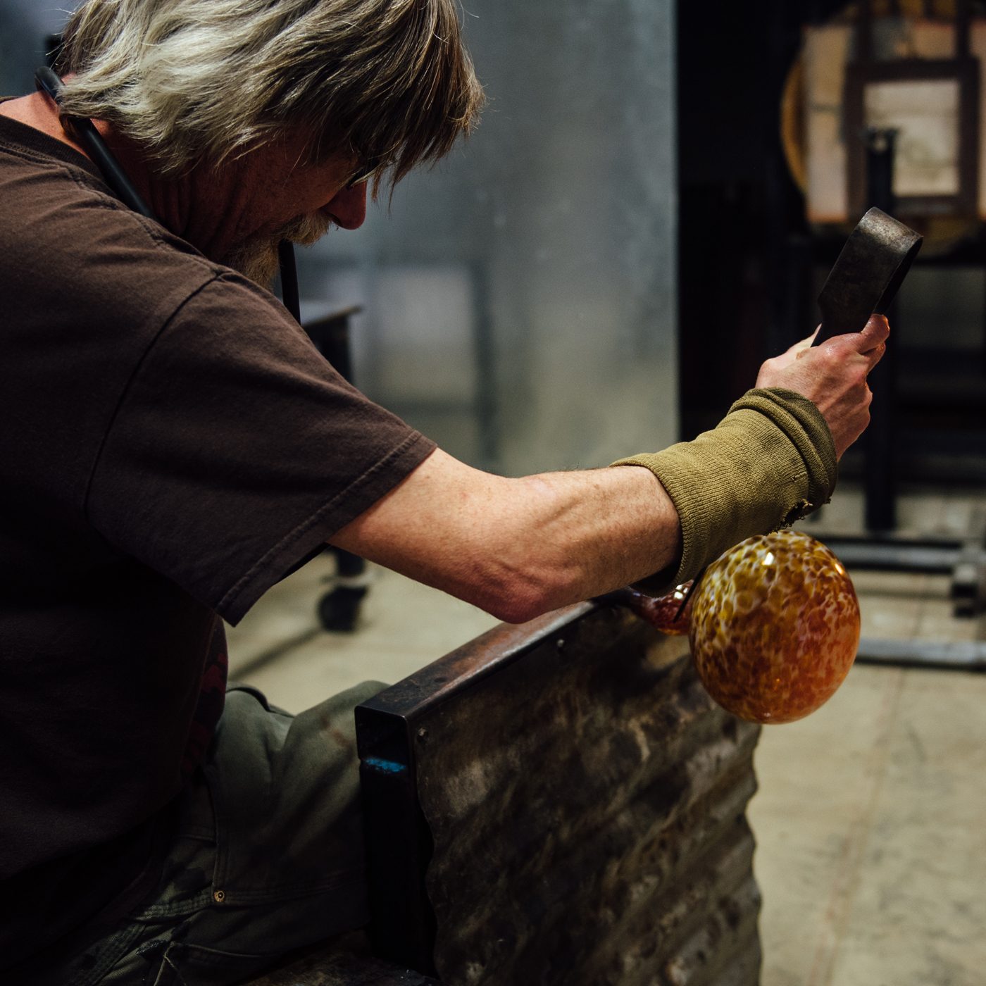 Michael Hatch Creating a vase