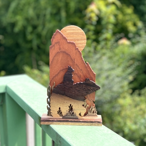 Mama & Baby bear wood plaque on railing